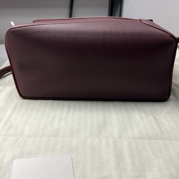 *SOLD* NWT Loewe small edge puzzle bag in dark burgundy - Picture 14 of 16